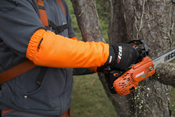 Mootorsaag ECHO CS-2511TES/25RC X-Series (1-käe saag) + turvapüksid