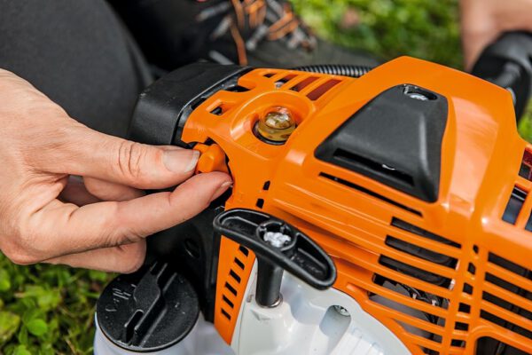 f-fs94-fs94r-e002-1 Võsalõikur Stihl FS 94 C-E (kergkäivitusega) + trimmipea