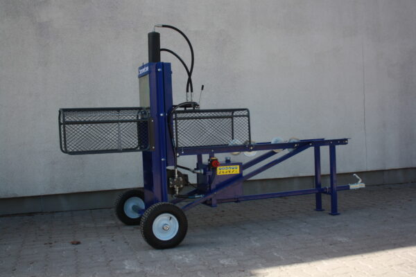 img-3881 Halumasin giljotiin (elektrimootoriga) (20t)