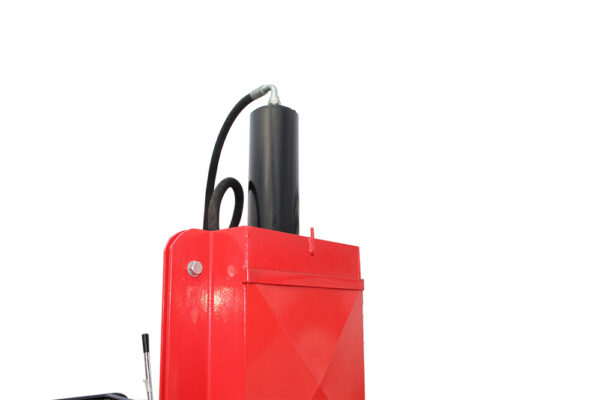 IMG-8218 Halumasin giljotiin (elektrimootoriga) (20t)