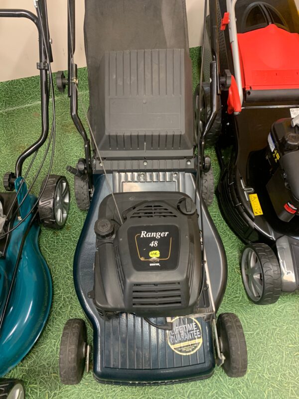 nD3NrKhA Muruniiduk Hayter Ranger 48 + mootoriõli