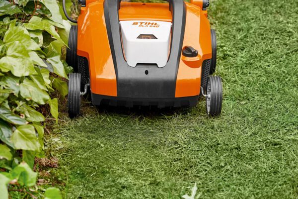 Akuga muruõhutaja Stihl RLA 240 Compact (karkass)