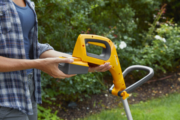 Akutrimmer Stiga GT 100e (komplekt 2 akuga + akulaadija)