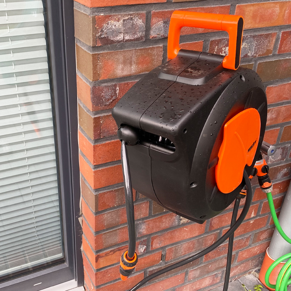 HECHT-08666-1 Voolikurull 20M (seinale kinnitatav)