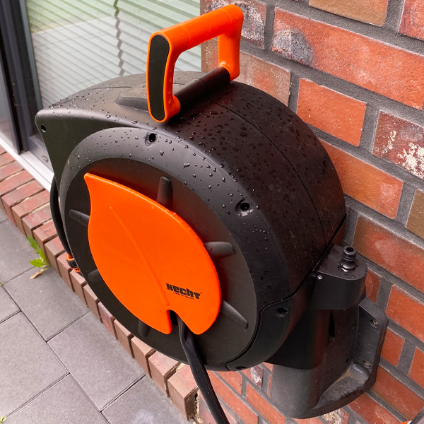 HECHT-08666-4 Voolikurull 20M (seinale kinnitatav)