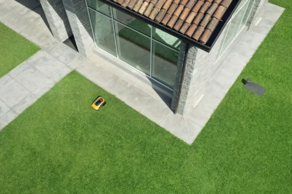 041f2d7cadaffaf6e8a2fd3c793bbfd613457c86_A1500_2R7102028ST1_amb10.jpg Robotniiduk STIGA A7500 | 9000M² (kaablivaba)