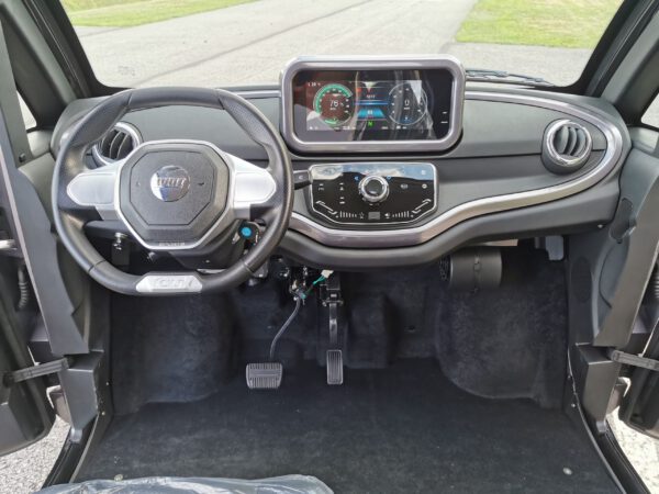 EV300_9-scaled Elektriline mopeedauto EV300-M1 Luqi Revolux (150Ah)