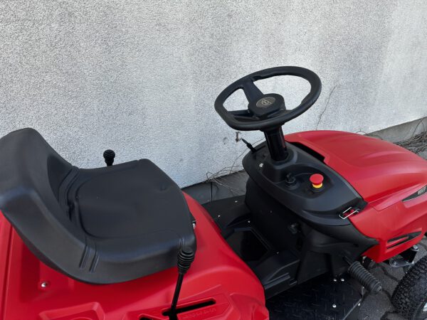 IMG_5056 Kogujaga murutraktor Hecht 5196 + mootoriõli + akulaadija