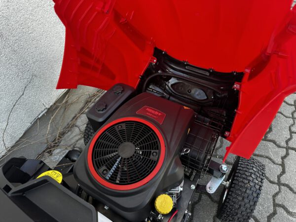 IMG_5059 Kogujaga murutraktor Hecht 5196 + mootoriõli + akulaadija