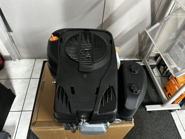 IMG_4655 Murutraktori mootor Stiga ST500 (8.4kW)