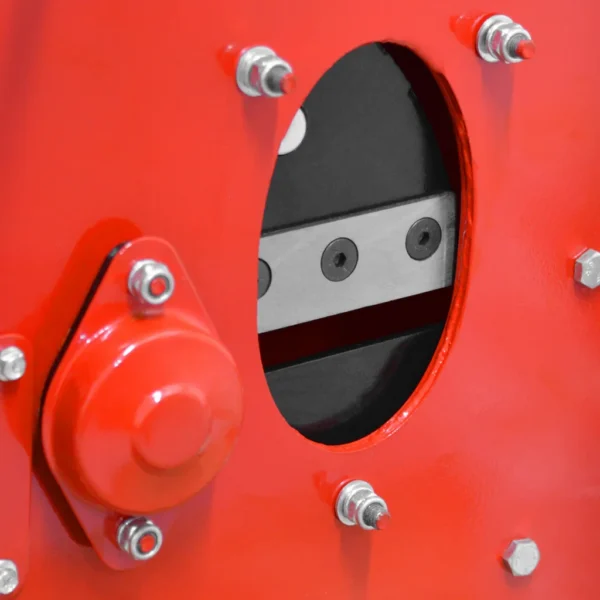 Oksapurustaja HECHT 6421 (bensiinimootoriga)