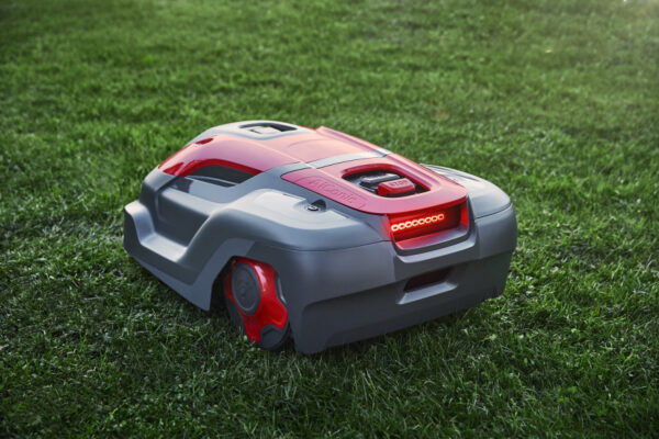 Robotniiduk CRAMER AiConic 3 | 3000M² (kaablivaba)