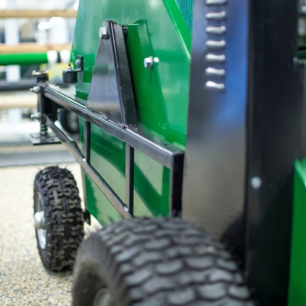 35-gub120b_detalj_02 Haagisel rohu- ja lehekoguja Kellfri (bensiinimootoriga) 120CM